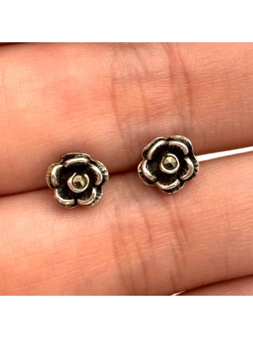 Marcasite Flower Design Stud Earrings 925 Sterling Silver 7mm Width